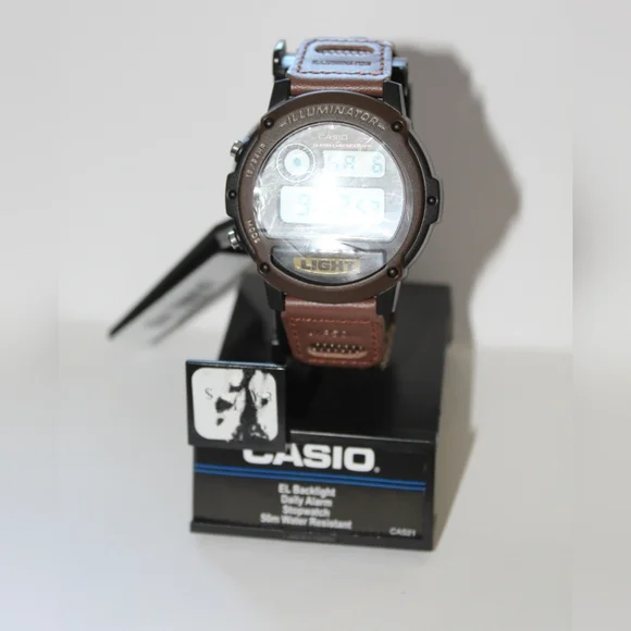 ✨🆕✨ Men's Casio Watch - Picture 4 of 5